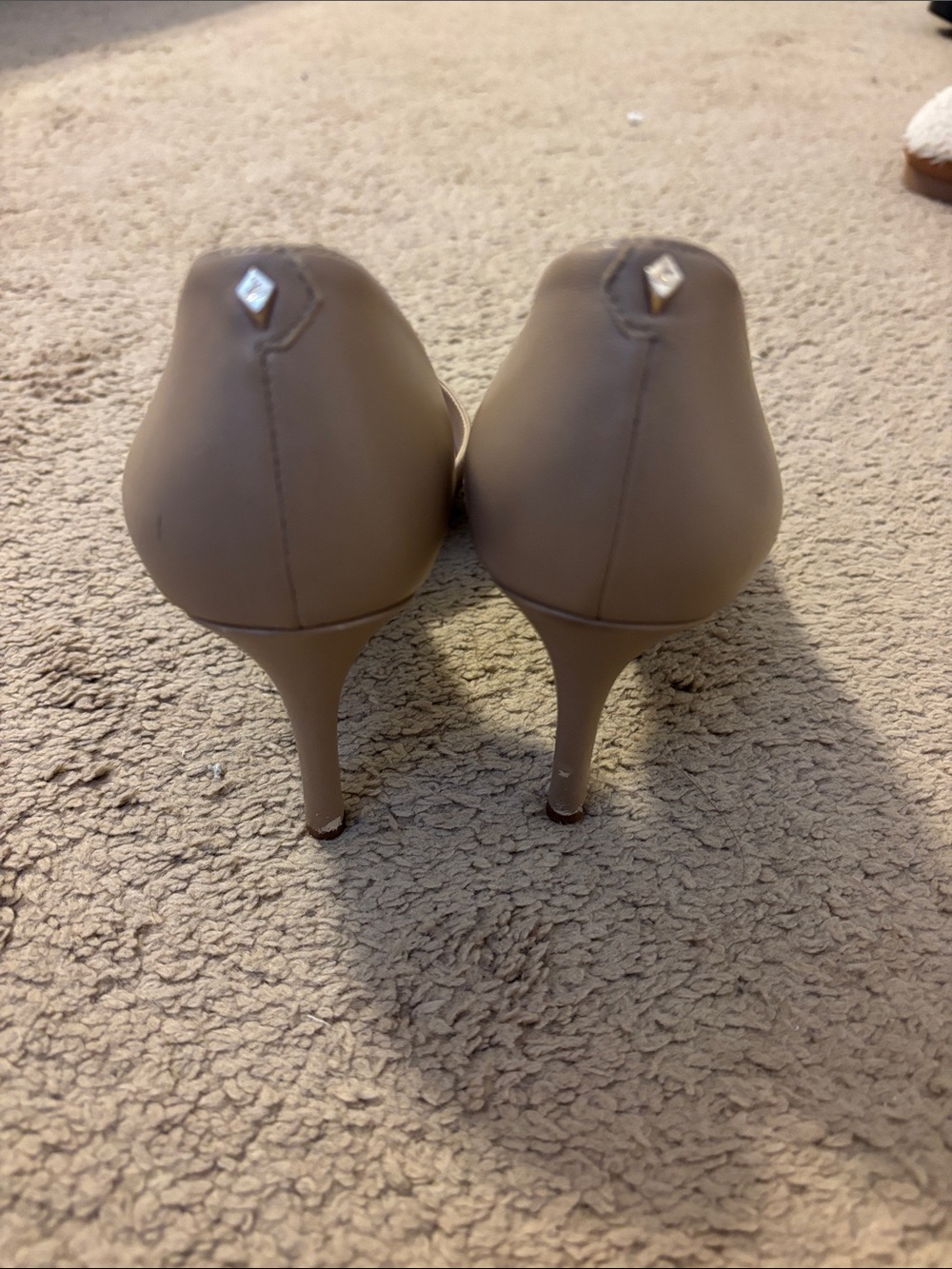 Sam Edelman Beige Pointed-Toe Stiletto Pumps - Picture 2 of 3